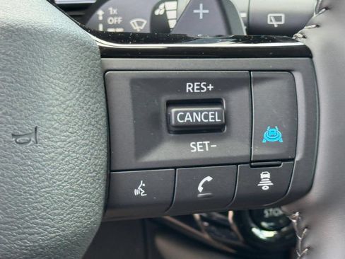 New 2026 Nissan Pathfinder SL AWD/4WD image 18