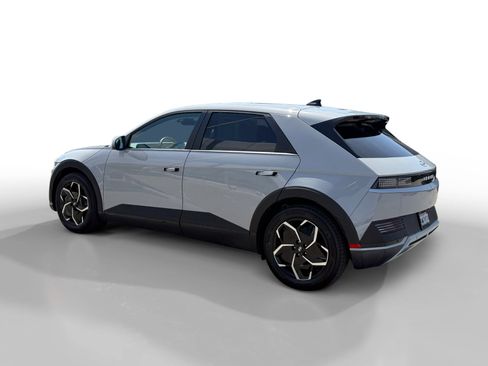 Certified 2024 Hyundai Ioniq 5 SEL RWD image 3