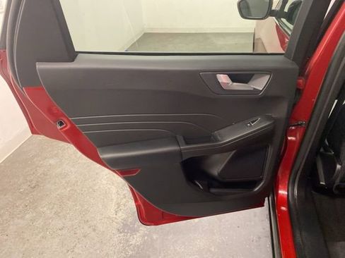 Used 2023 Ford Escape Platinum image 20