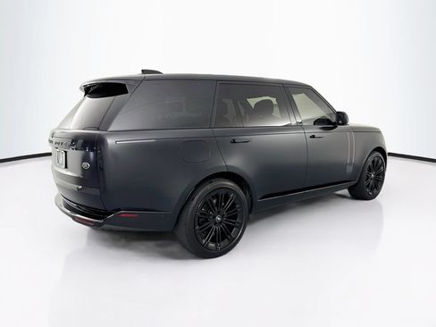 Used 2023 Land Rover Range Rover Long Wheelbase SE AWD/4WD image 5