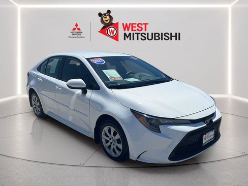 Used 2022 Toyota Corolla LE FWD image 7