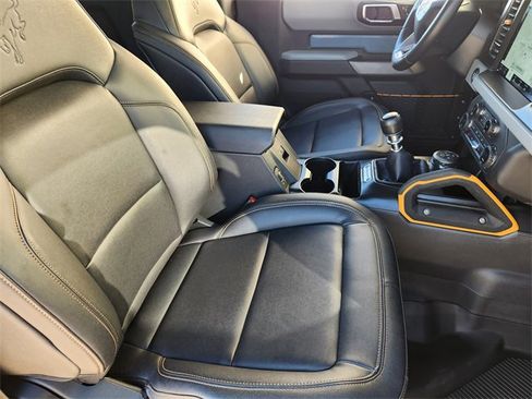 Used 2021 Ford Bronco Badlands image 14