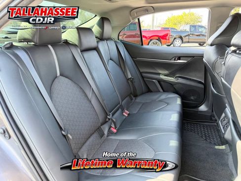 Used 2020 Toyota Camry XSE FWD image 31