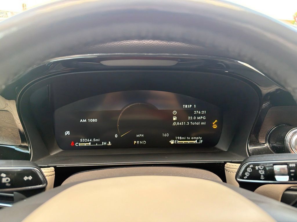 Used 2022 Lincoln Corsair Reserve w/ Luxury Package AWD/4WD image 25