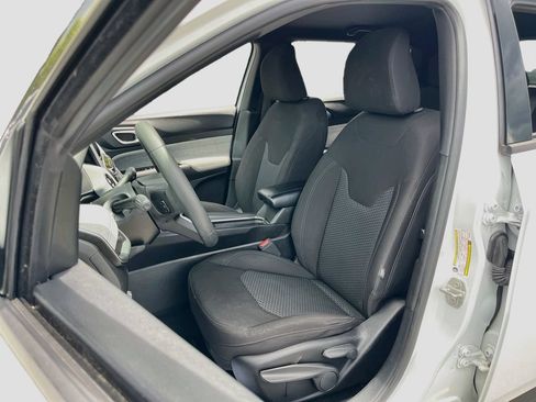 Certified 2023 Jeep Compass Sport AWD/4WD image 19