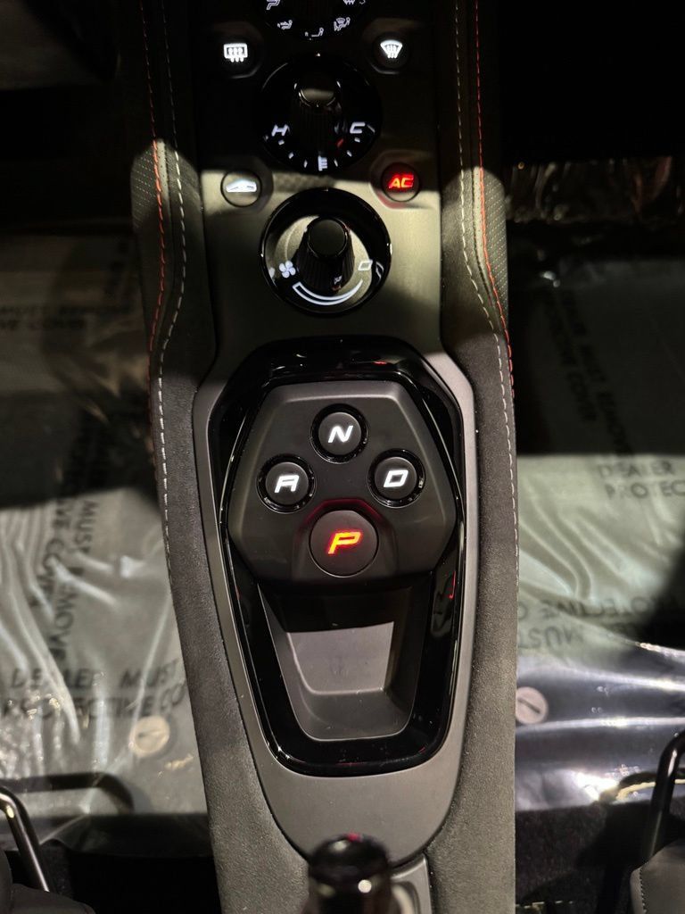 Used 2020 Lotus Evora RWD image 23