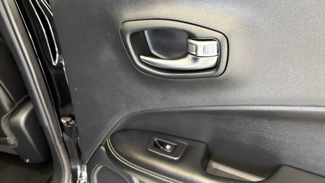 Used 2020 Jeep Compass Latitude FWD image 26
