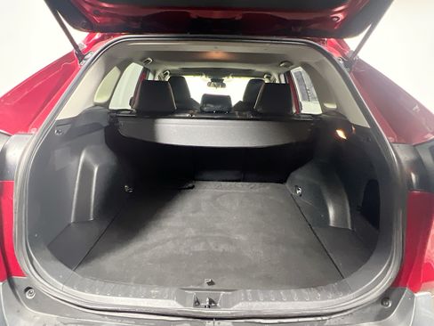 Used 2019 Toyota RAV4 XLE FWD image 33