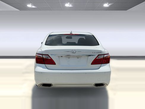 Used 2011 Lexus LS 460 L w/ Luxury Pkg RWD image 10