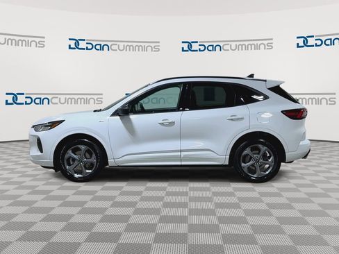 Used 2023 Ford Escape ST-Line w/ Tech Pack #1 AWD/4WD image 5