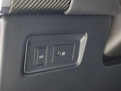 Used 2018 Land Rover Range Rover Sport SVR AWD/4WD image 25