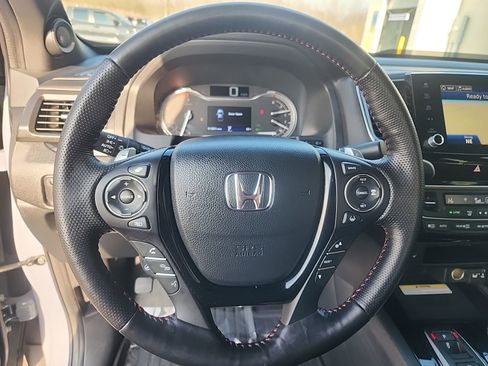 Used 2023 Honda Ridgeline Black Edition image 18