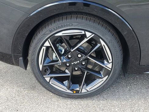 New 2026 Kia K4 GT-Line image 5