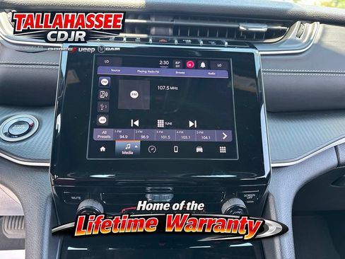 Used 2024 Jeep Grand Cherokee Laredo X w/ Trailer Tow Package AWD/4WD image 23
