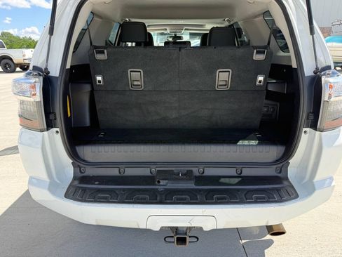 Used 2015 Toyota 4Runner SR5 Premium AWD/4WD image 28