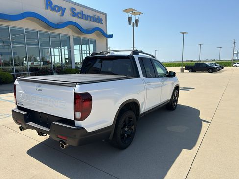Used 2024 Honda Ridgeline Black Edition image 5