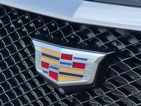 Used 2023 Cadillac XT5 Sportv w/ Platinum Package AWD/4WD image 11