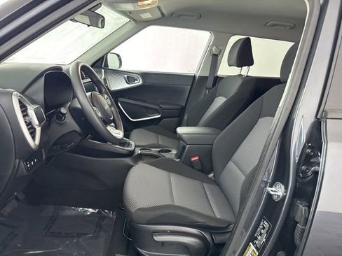 Used 2023 Kia Soul LX w/ Option Group 015 image 26