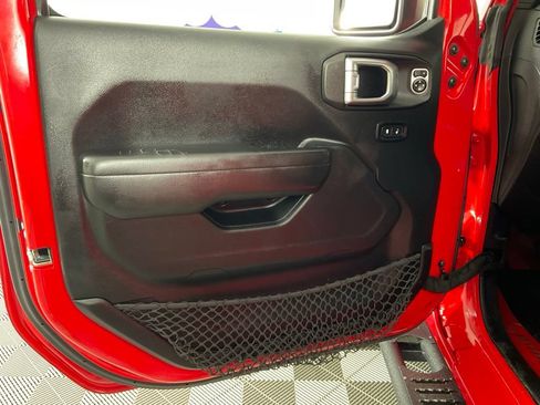 Used 2018 Jeep Wrangler Unlimited Sport S AWD/4WD image 12