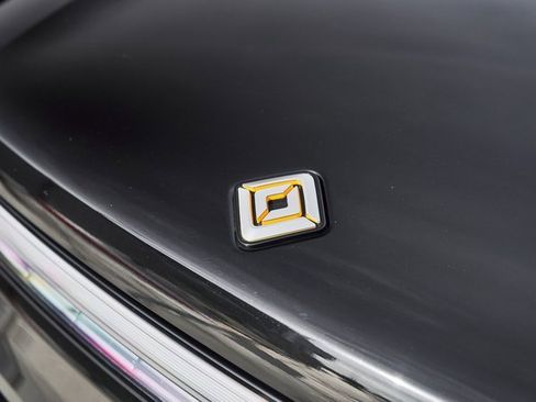 Used 2025 Rivian R1S Adventure image 6