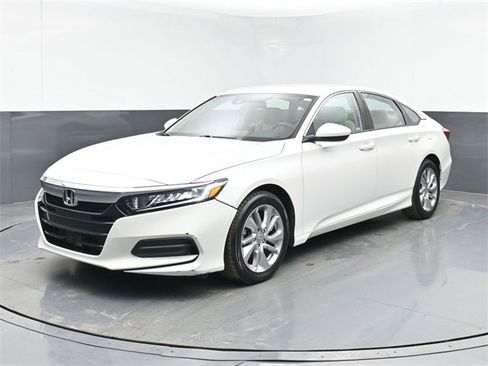 Used 2019 Honda Accord LX image 5