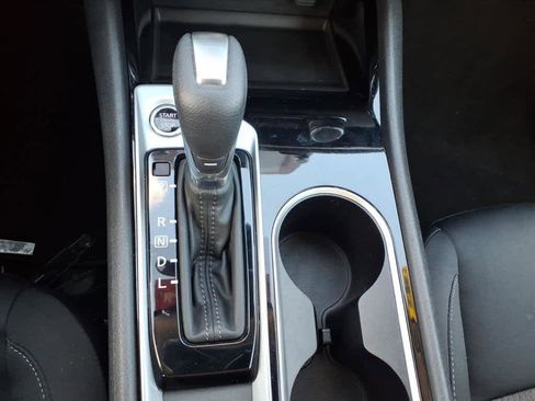 Certified 2024 Nissan Altima 2.5 SV image 12