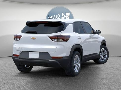 New 2026 Chevrolet TrailBlazer LS AWD/4WD image 4