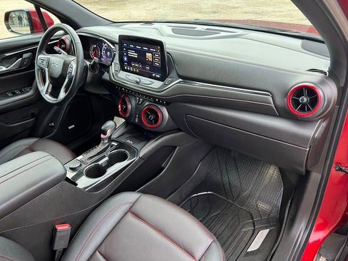 Used 2023 Chevrolet Blazer RS w/ Enhanced Convenience Package image 9