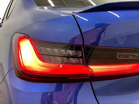 Used 2022 BMW M3 Competition RWD image 28