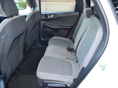 Used 2021 Ford Escape SE image 33