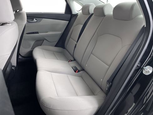 Used 2019 Kia Forte LXS FWD image 19