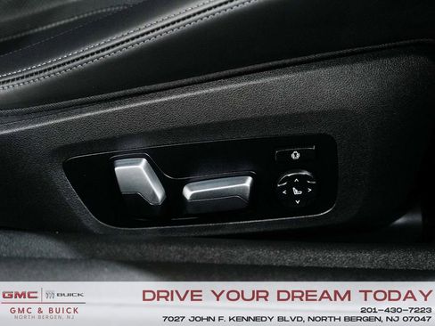 Used 2022 BMW M4 xDrive Competition w/ Executive Package image 36