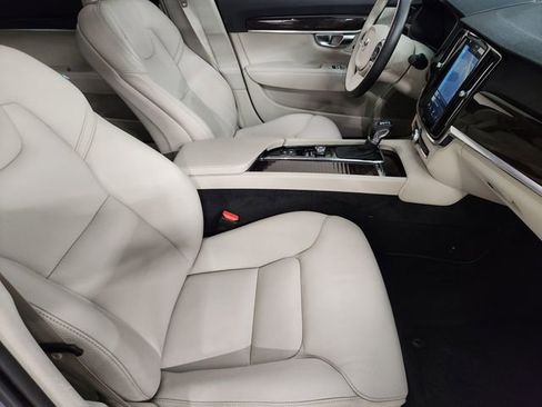 Used 2018 Volvo S90 T5 Momentum w/ Convenience Package AWD/4WD image 3