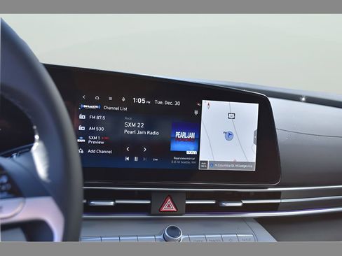 New 2026 Hyundai Elantra Limited FWD image 23