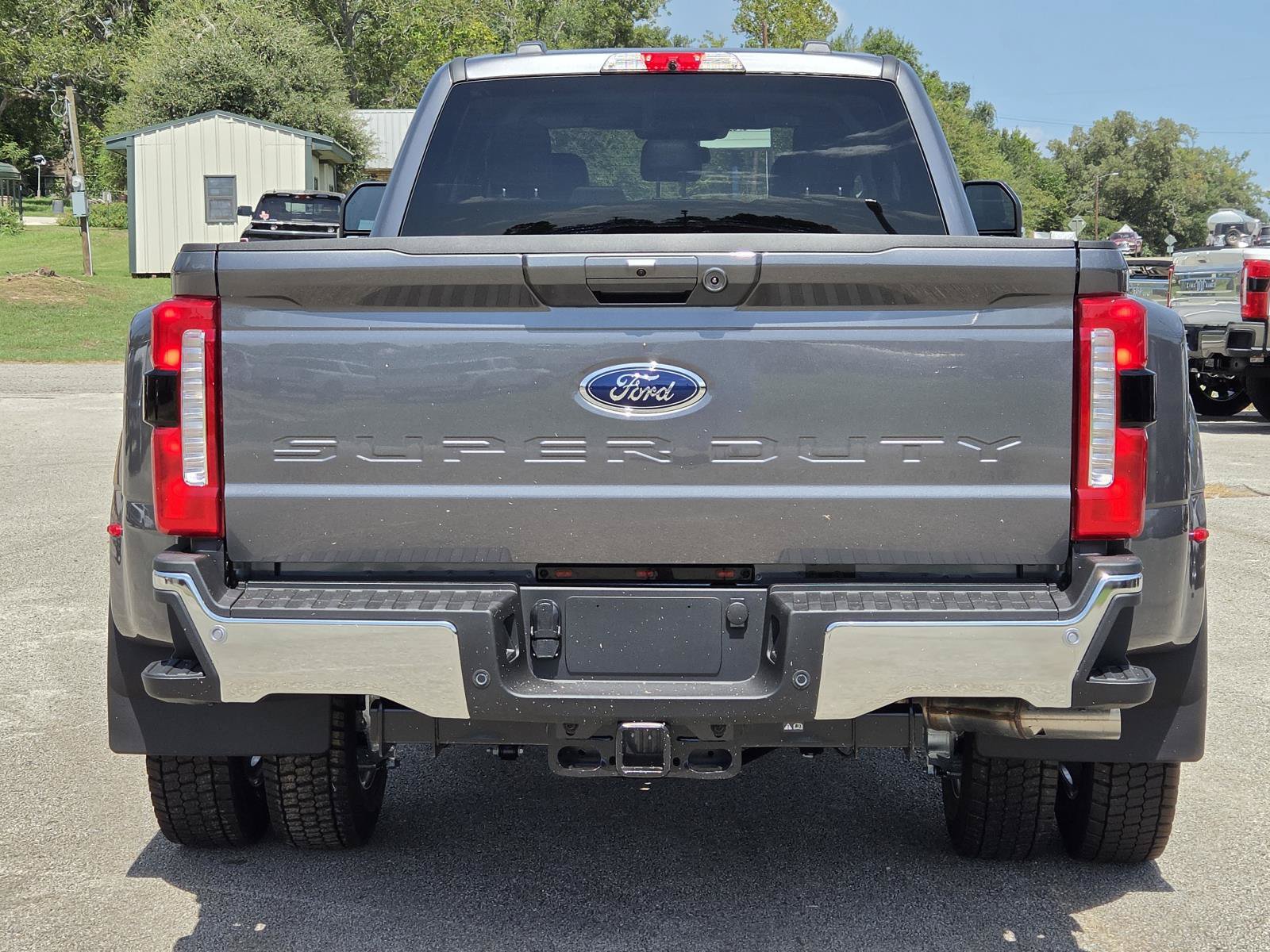 New 2026 Ford F450 Lariat w/ Camper Package AWD/4WD image 4