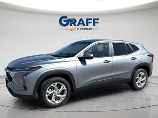 Used 2024 Chevrolet Trax LS w/ LS Convenience Package FWD video 2
