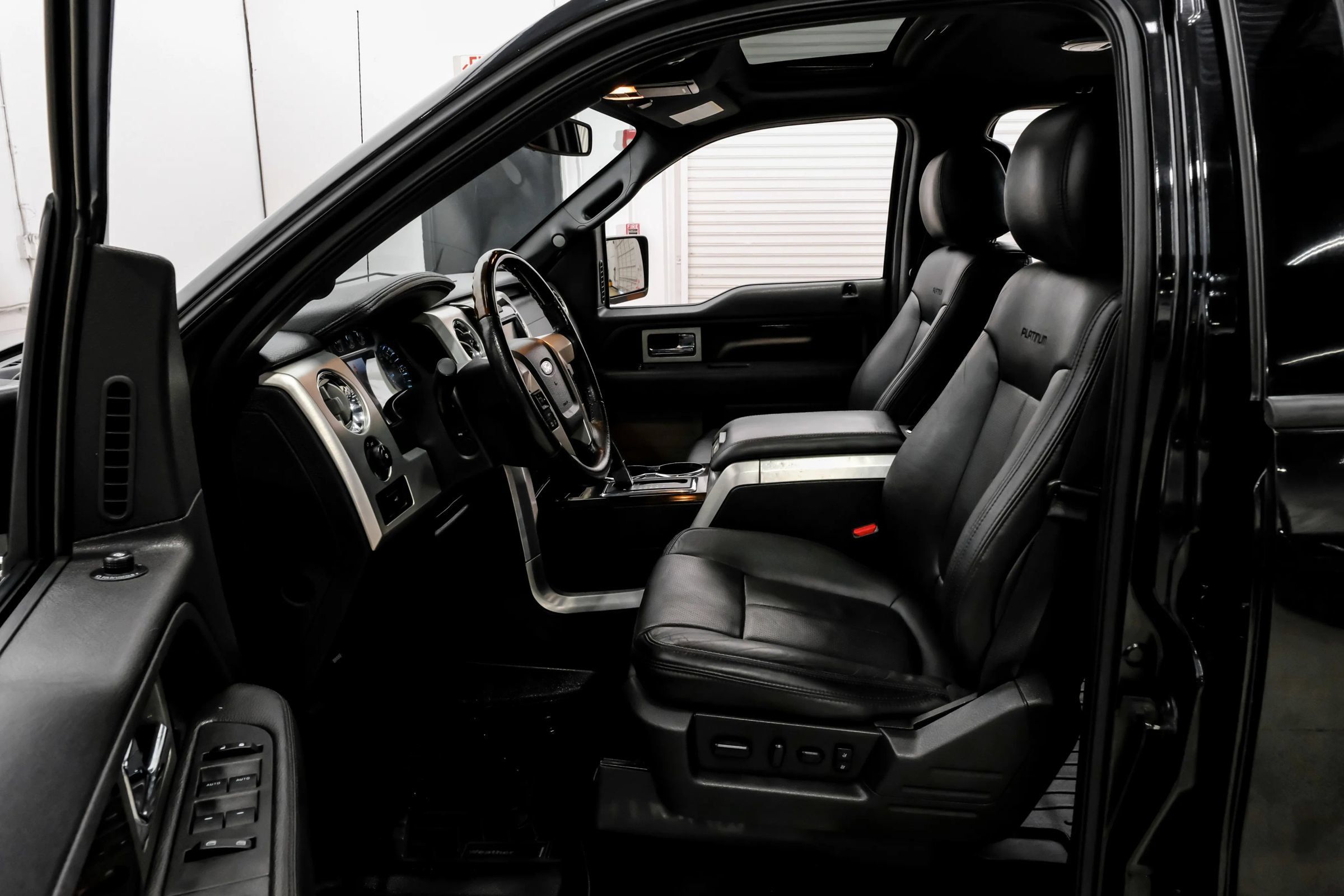Used 2014 Ford F150 Platinum AWD/4WD image 19
