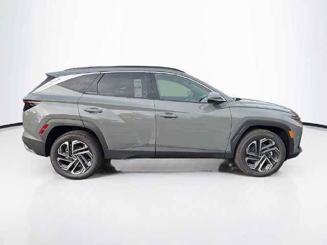 New 2026 Hyundai Tucson Limited AWD/4WD image 3