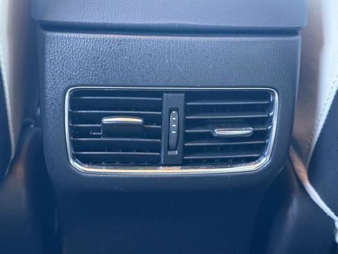 Certified 2024 MAZDA CX-5 AWD 2.5 S w/ Preferred Package image 17