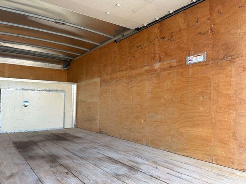 Used 2018 Ford E-350 and Econoline 350 Super Duty RWD image 25