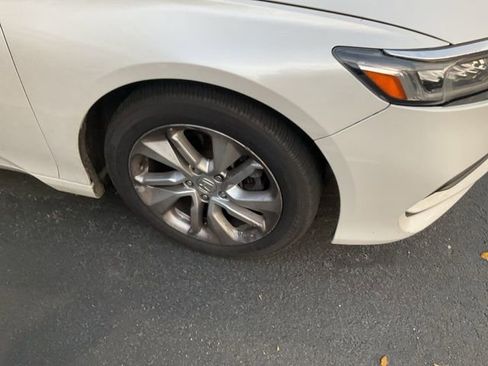 Used 2018 Honda Accord LX image 3