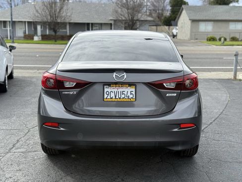 Used 2018 MAZDA MAZDA3 Touring image 5