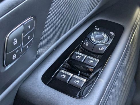 New 2025 Lincoln Nautilus Premier w/ Jet Appearance Package image 23