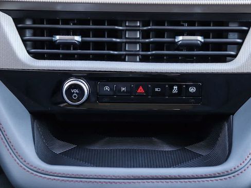 New 2026 Ford Explorer Active RWD image 13