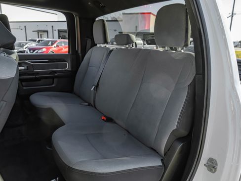 Used 2022 RAM 2500 Big Horn w/ Cold Weather Group image 33