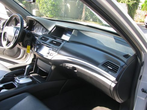 Used 2013 Honda Crosstour EX-L image 13