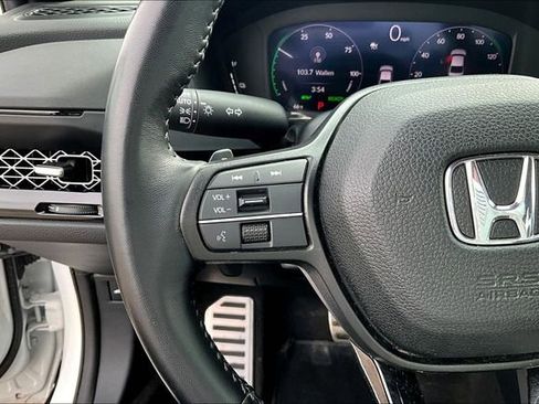 Used 2023 Honda Accord Sport image 10