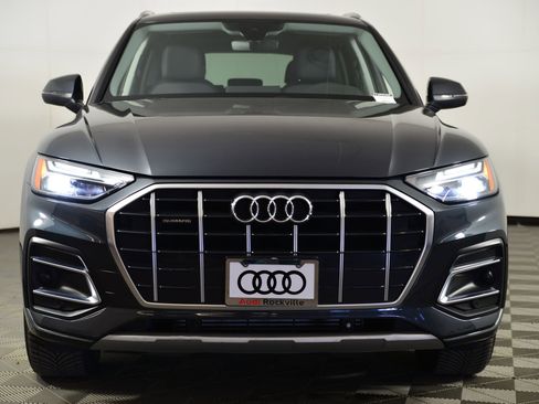 Used 2023 Audi Q5 Premium w/ Convenience Package image 6