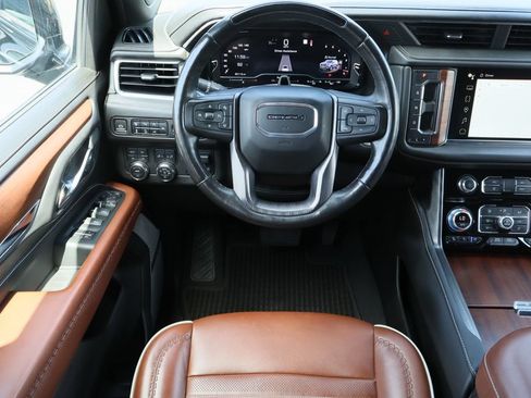 Certified 2023 GMC Yukon Denali Ultimate AWD/4WD image 26