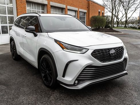 Used 2025 Toyota Highlander XSE image 5